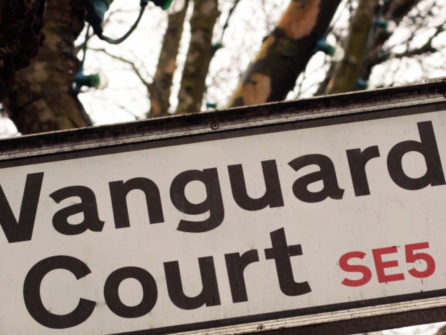 Picture of the Vanguard Court SE5 street sign